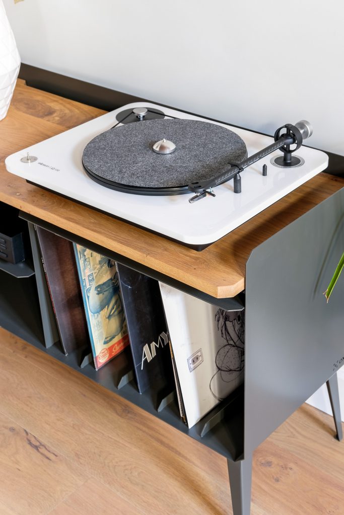 Meuble vinyle sur mesure - Buffet Célestins personnalisé
